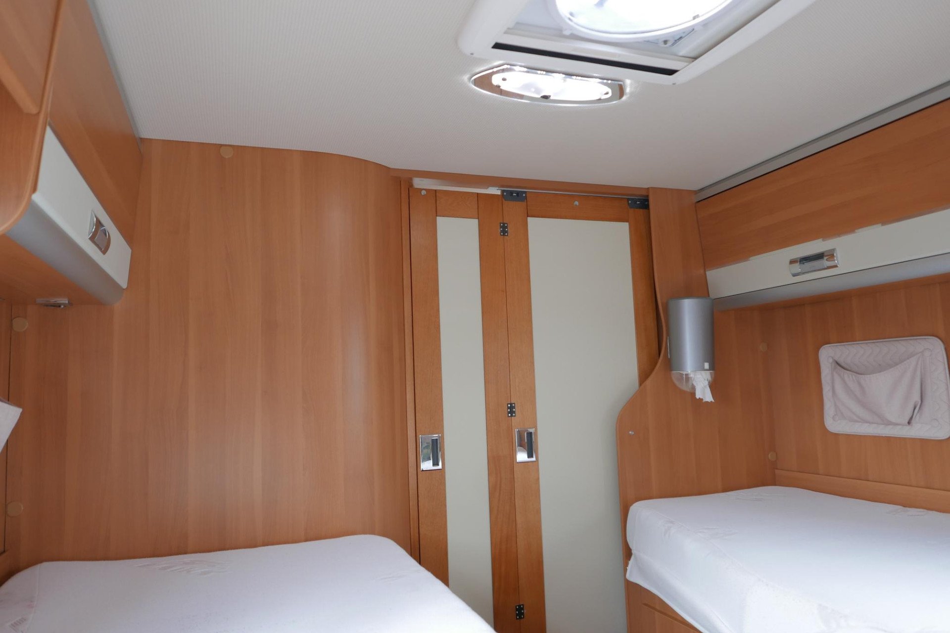 Laika Ecovip 309 | Enkele bedden | 6.99m | Zonnepaneel | Schotel