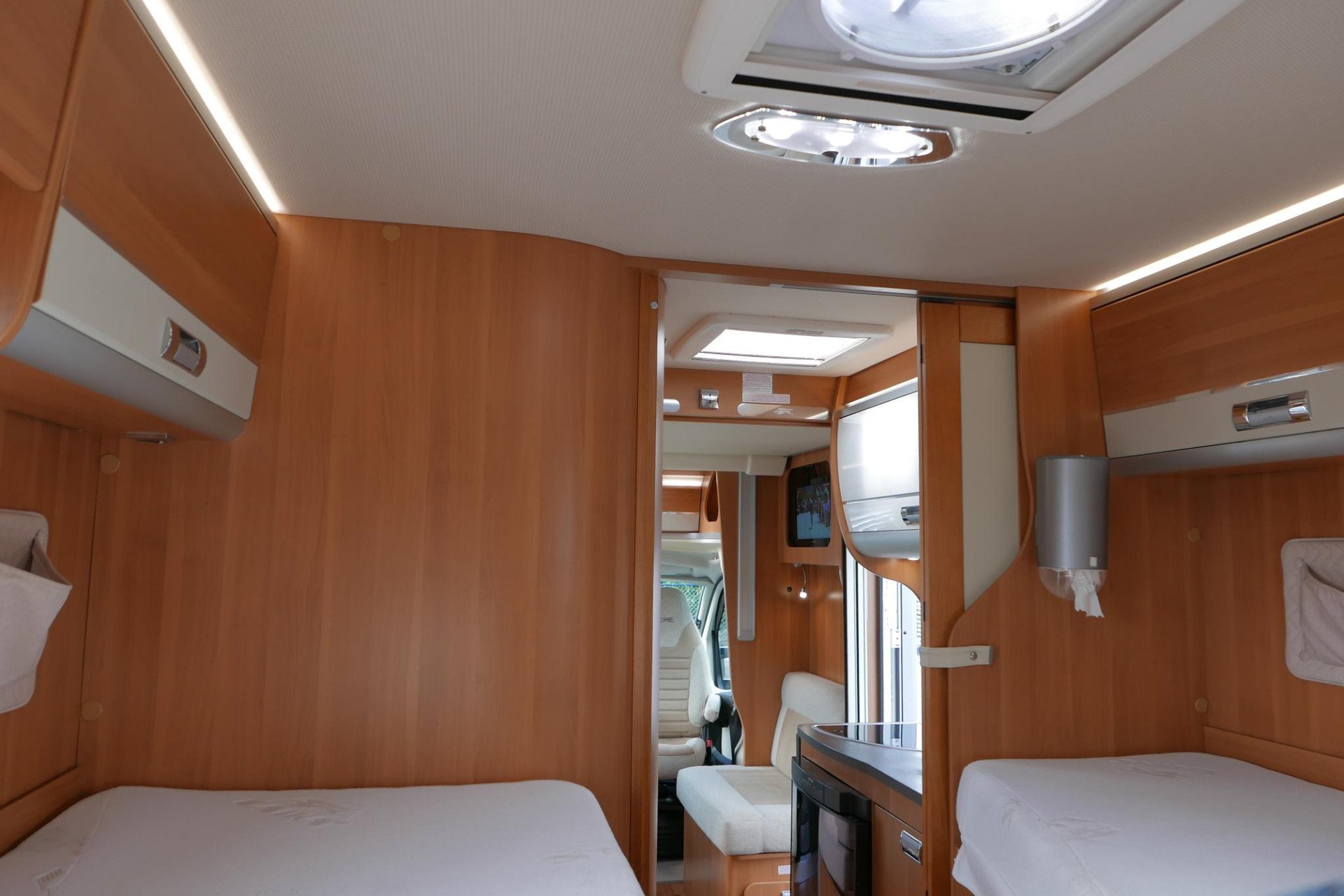 Laika Ecovip 309 | Enkele bedden | 6.99m | Zonnepaneel | Schotel