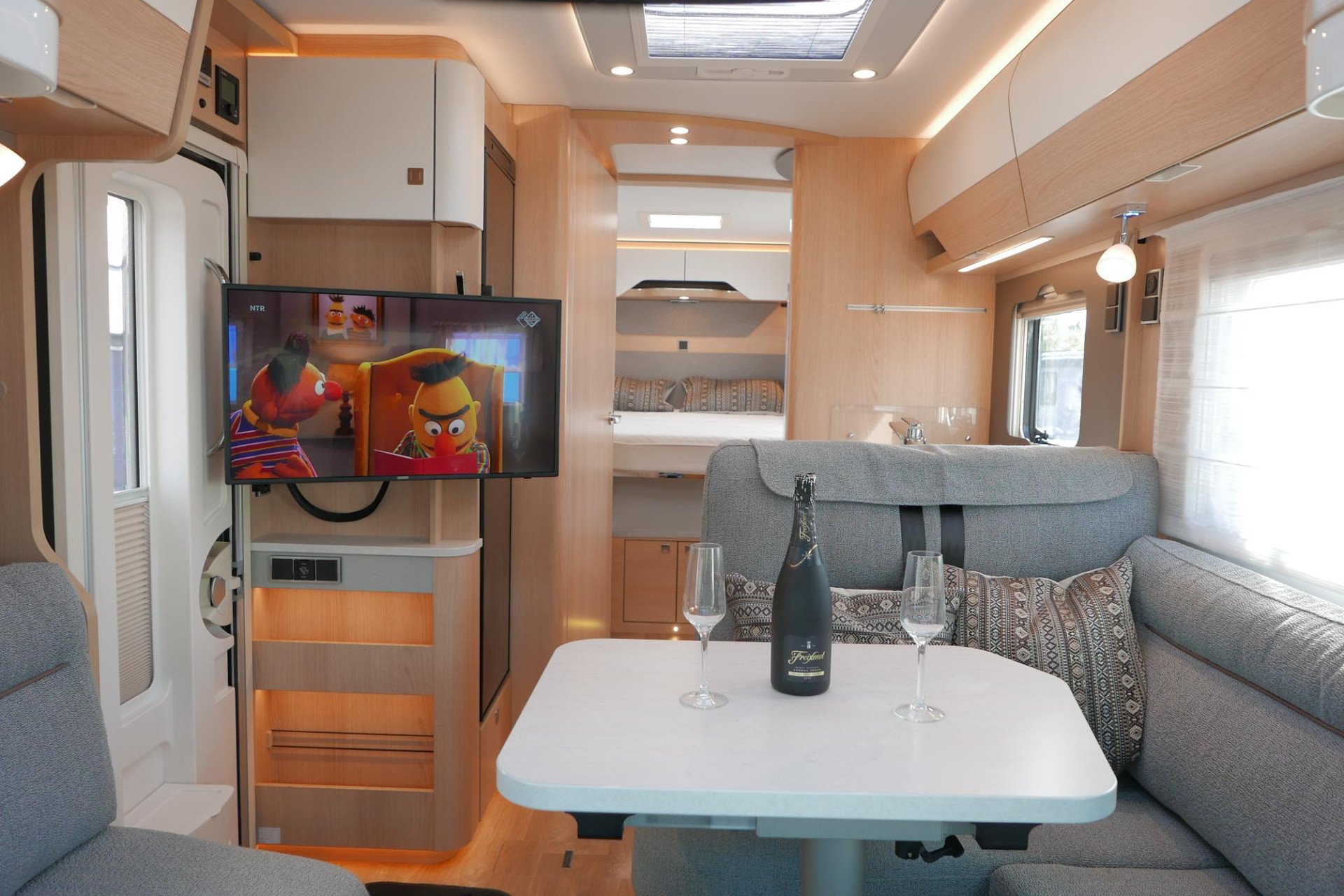 Hymer BMC-T 690 | Mercedes | 280 Ah Lithium | Queensbed |