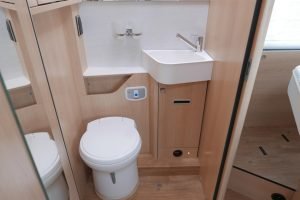 Hymer BMC-T 690 | Mercedes | 280 Ah Lithium | Queensbed |