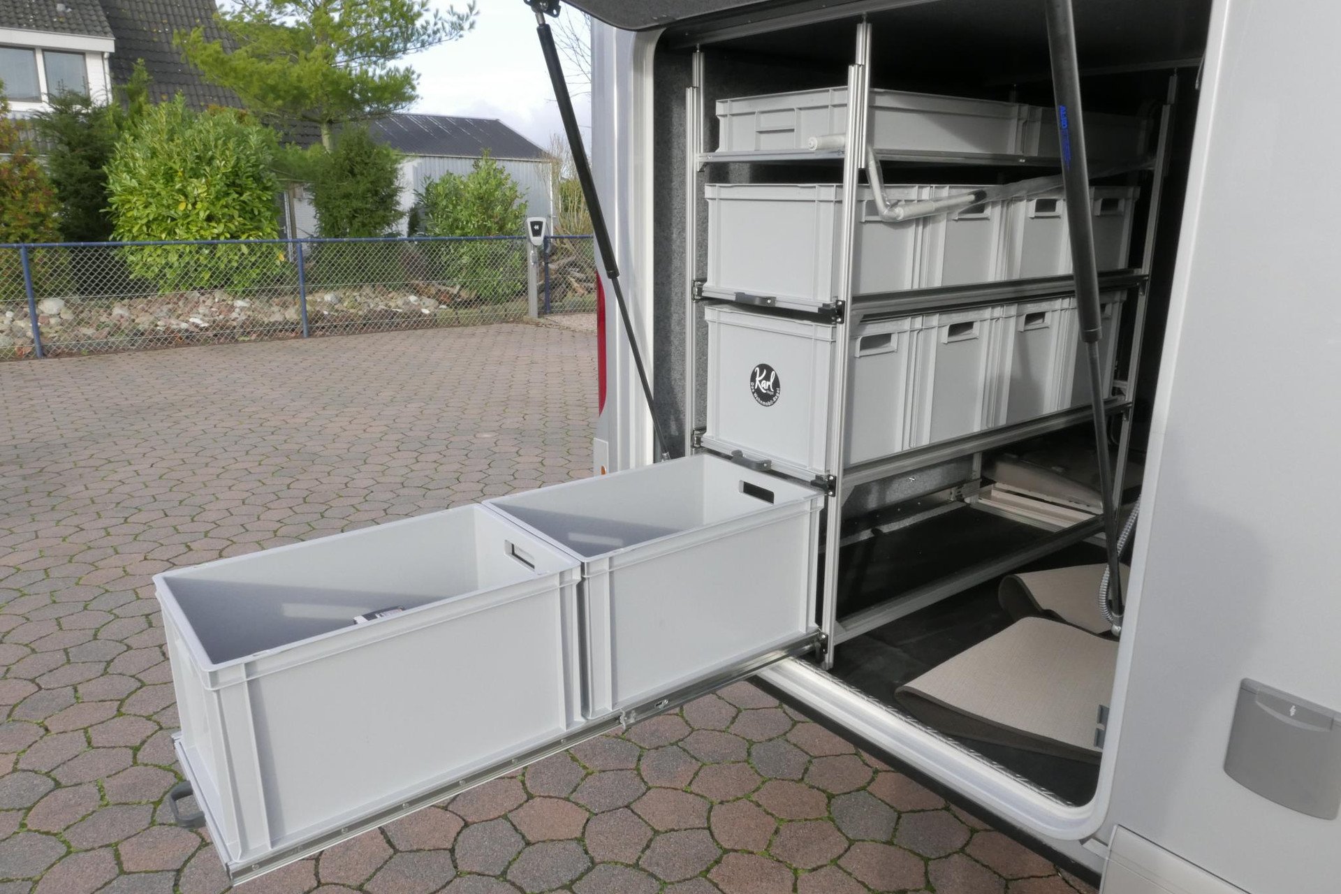 Carthago Chic E-Line l 50 LE DA | Silverline | Mercedes-Benz | Levelsysteem | Zonnepanelen |