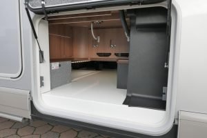 Carthago Chic E-Line l 50 LE DA | Silverline | Mercedes-Benz | Levelsysteem | Zonnepanelen |