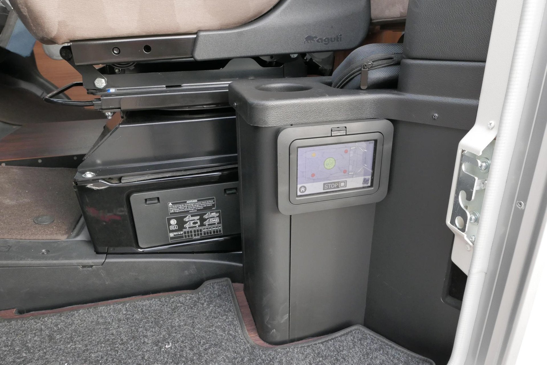 Carthago Chic E-Line l 50 LE DA | Silverline | Mercedes-Benz | Levelsysteem | Zonnepanelen |