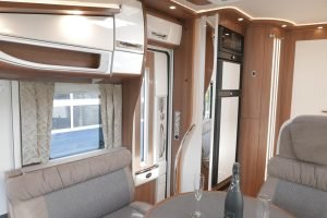Carthago Chic E-Line l 50 LE DA | Silverline | Mercedes-Benz | Levelsysteem | Zonnepanelen |