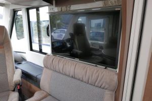 Carthago Chic E-Line l 50 LE DA | Silverline | Mercedes-Benz | Levelsysteem | Zonnepanelen |