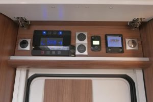 Carthago Chic E-Line l 50 LE DA | Silverline | Mercedes-Benz | Levelsysteem | Zonnepanelen |