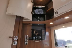 Carthago Chic E-Line l 50 LE DA | Silverline | Mercedes-Benz | Levelsysteem | Zonnepanelen |