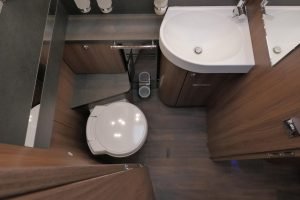Carthago Chic E-Line l 50 LE DA | Silverline | Mercedes-Benz | Levelsysteem | Zonnepanelen |