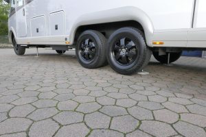 Carthago Chic E-Line l 50 LE DA | Silverline | Mercedes-Benz | Levelsysteem | Zonnepanelen |