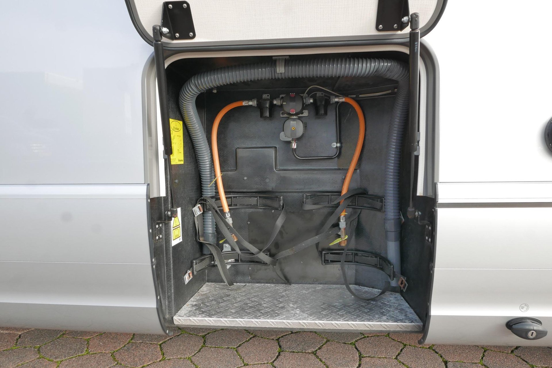 Hymer BML-I 780 MasterLine | Bovenkastjes | Levelsysteem | Lithium | Enkele bedden