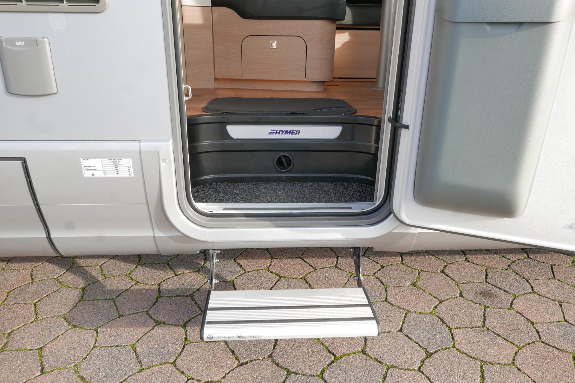 Hymer BML-I 780 MasterLine | Bovenkastjes | Levelsysteem | Lithium | Enkele bedden