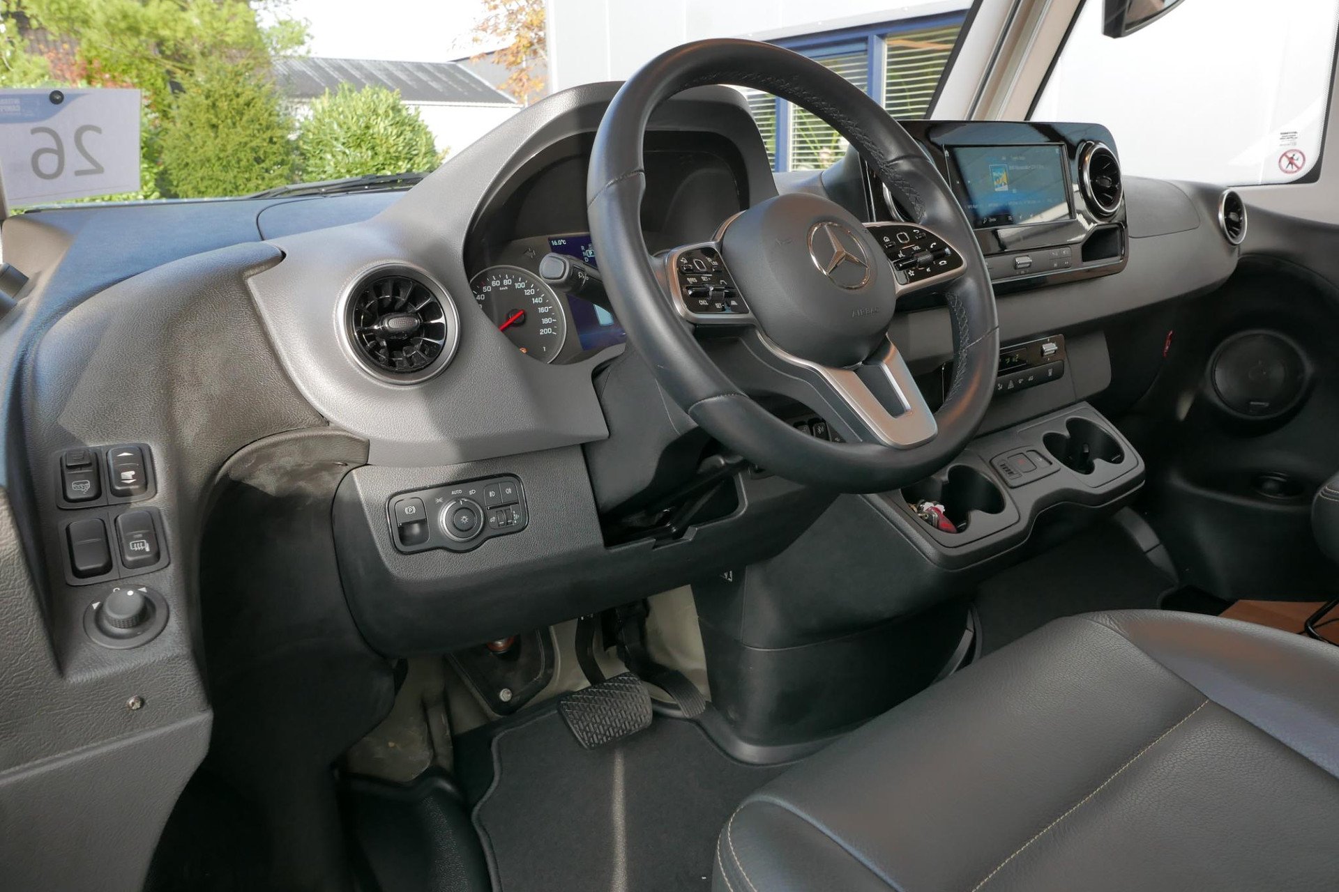 Hymer BML-I 780 MasterLine | Bovenkastjes | Levelsysteem | Lithium | Enkele bedden