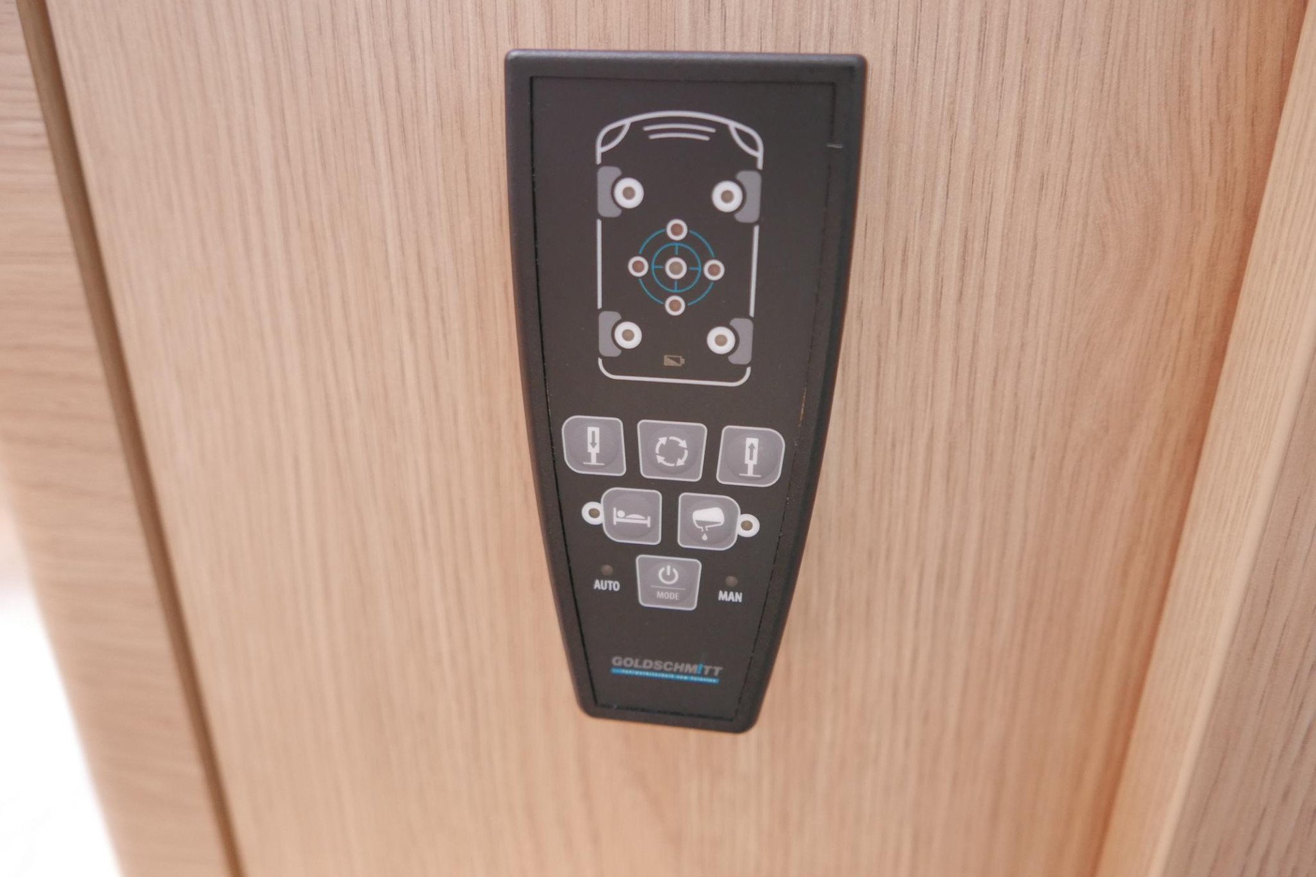 Hymer BML-I 780 MasterLine | Bovenkastjes | Levelsysteem | Lithium | Enkele bedden