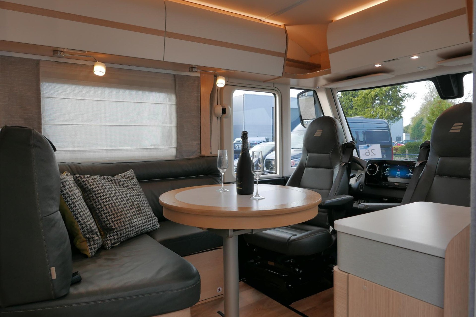 Hymer BML-I 780 MasterLine | Bovenkastjes | Levelsysteem | Lithium | Enkele bedden