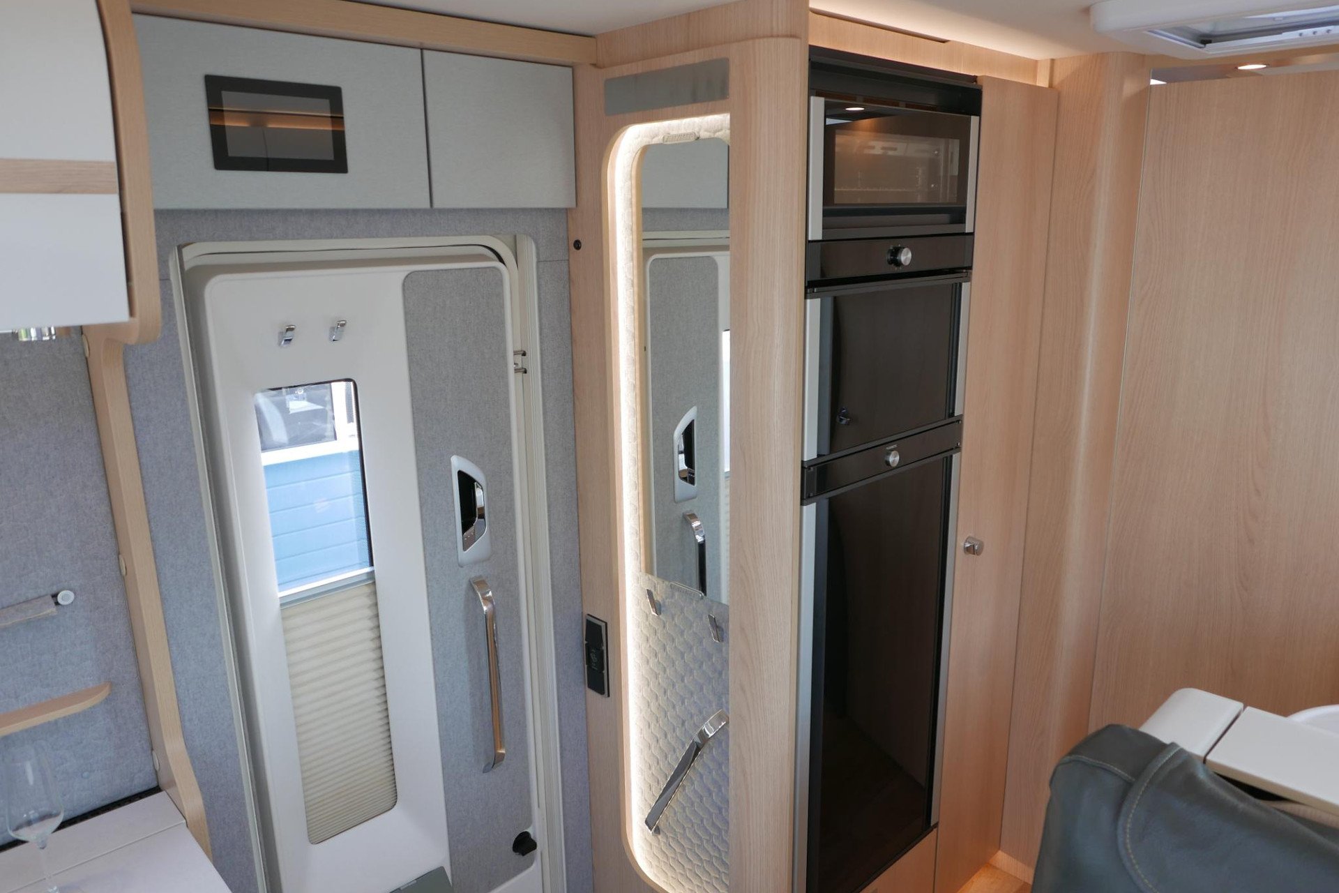 Hymer BML-I 780 MasterLine | Bovenkastjes | Levelsysteem | Lithium | Enkele bedden