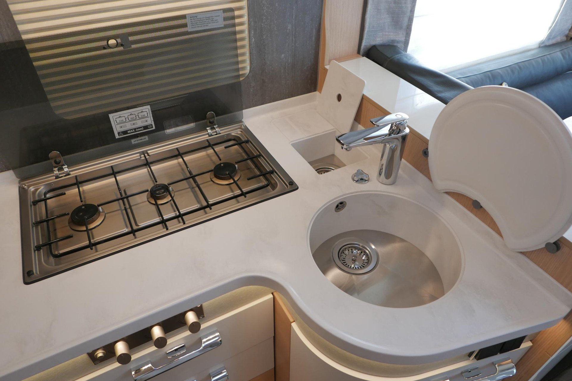 Hymer BML-I 780 MasterLine | Bovenkastjes | Levelsysteem | Lithium | Enkele bedden