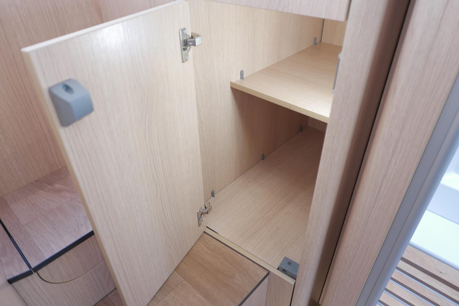 Hymer BML-I 780 MasterLine | Bovenkastjes | Levelsysteem | Lithium | Enkele bedden