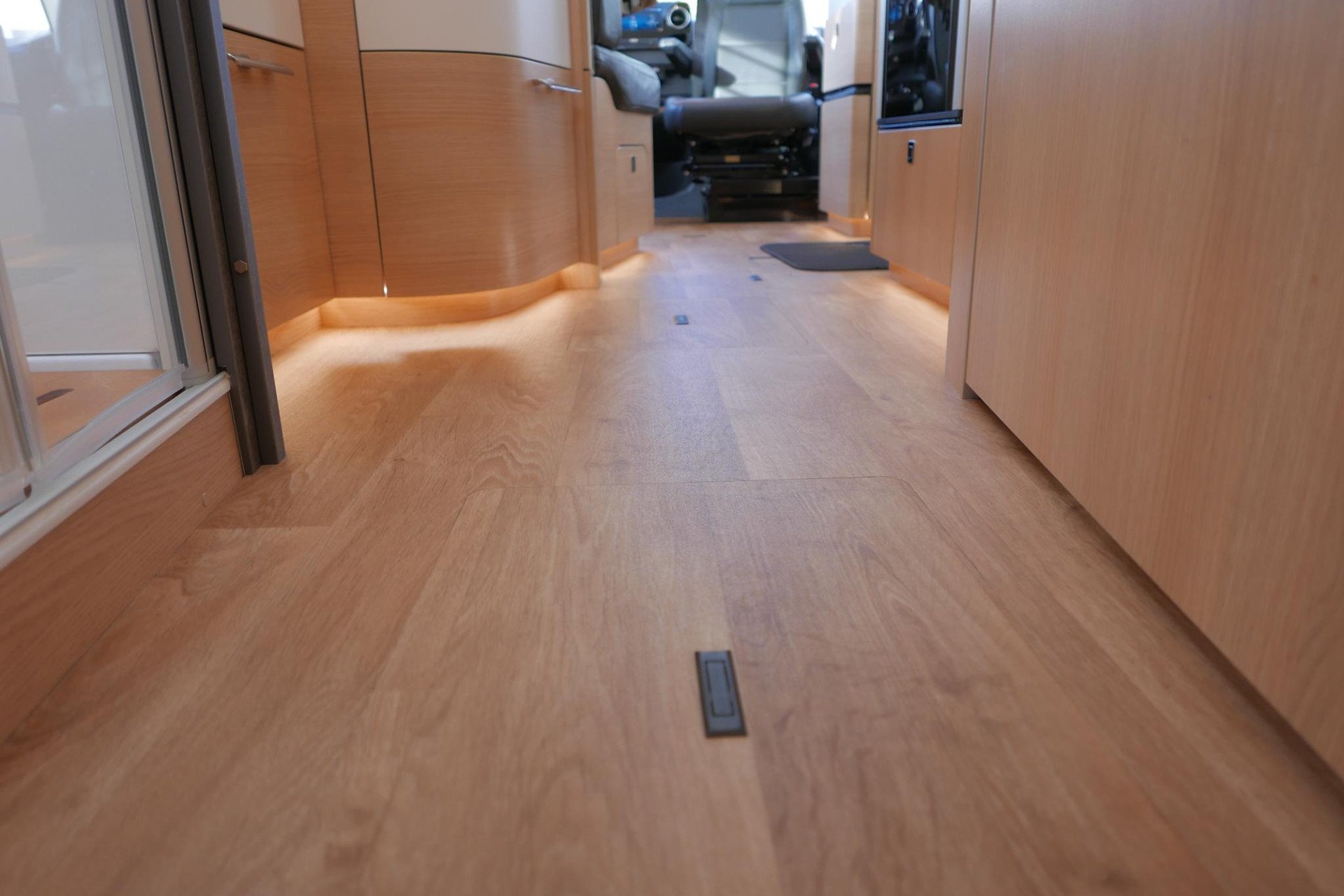 Hymer BML-I 780 MasterLine | Bovenkastjes | Levelsysteem | Lithium | Enkele bedden