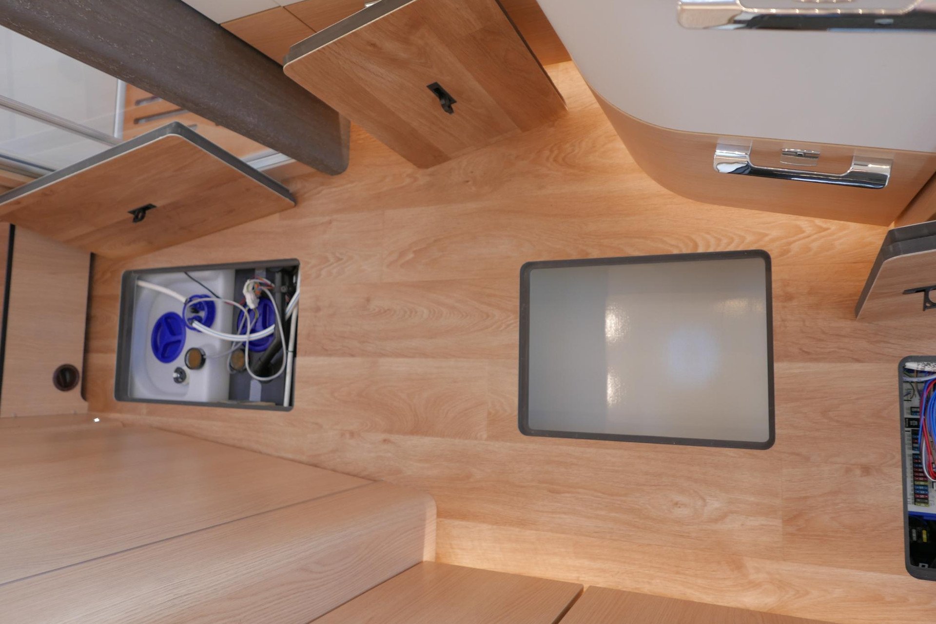 Hymer BML-I 780 MasterLine | Bovenkastjes | Levelsysteem | Lithium | Enkele bedden