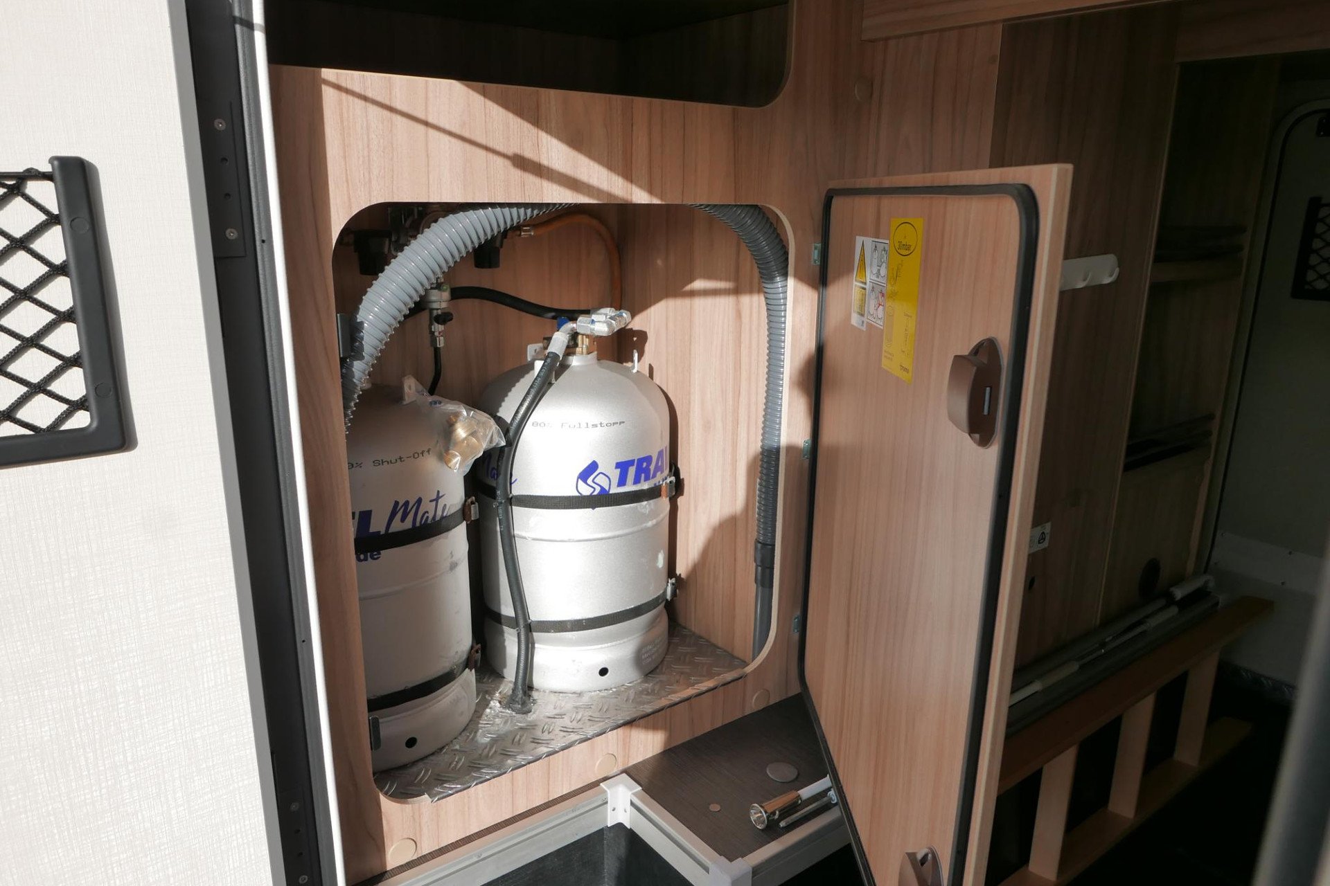Hymer ML-I 570 60 Edition | Automaat | Lithium | Enkele bedden | 6,75 M |