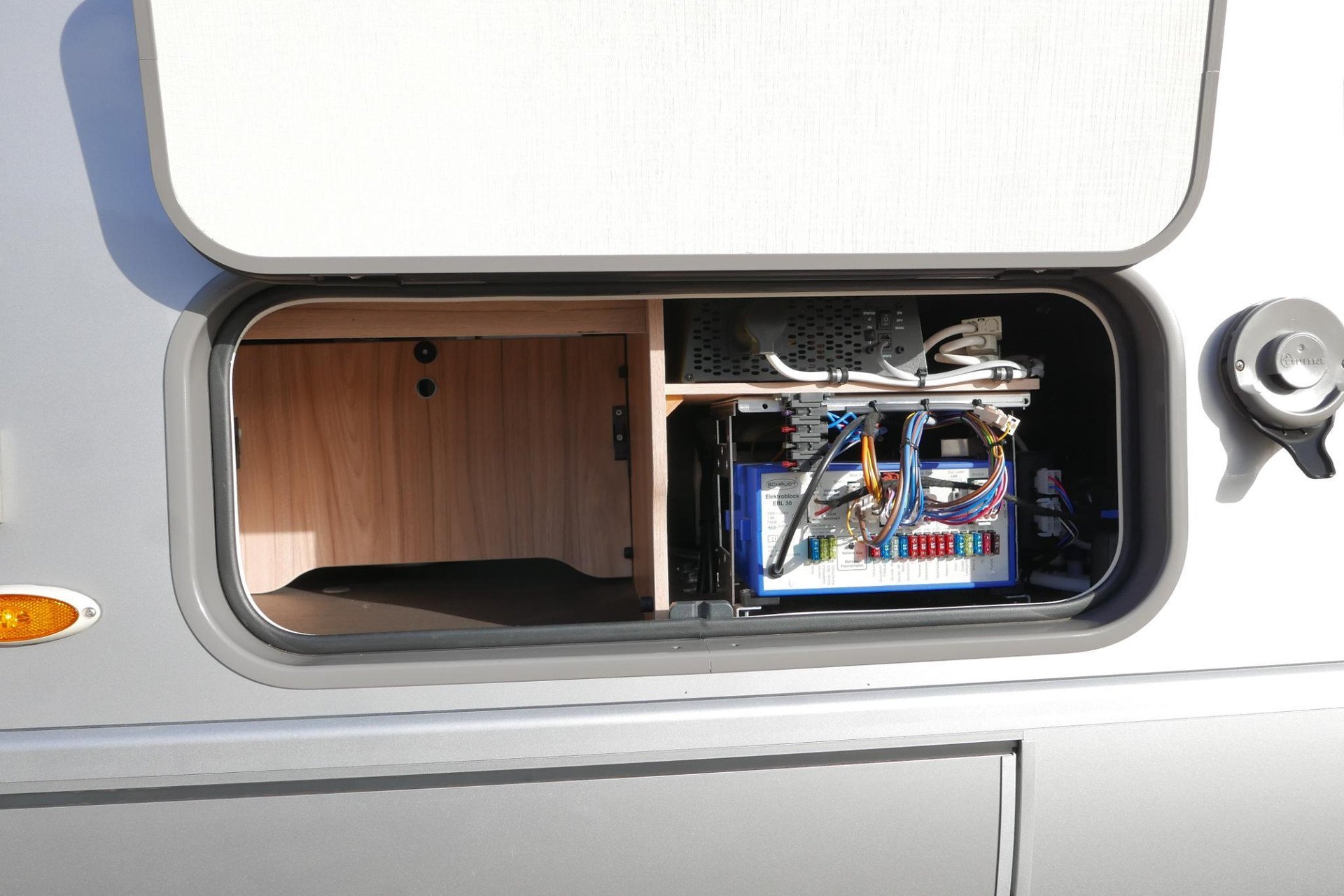 Hymer ML-I 570 60 Edition | Automaat | Lithium | Enkele bedden | 6,75 M |