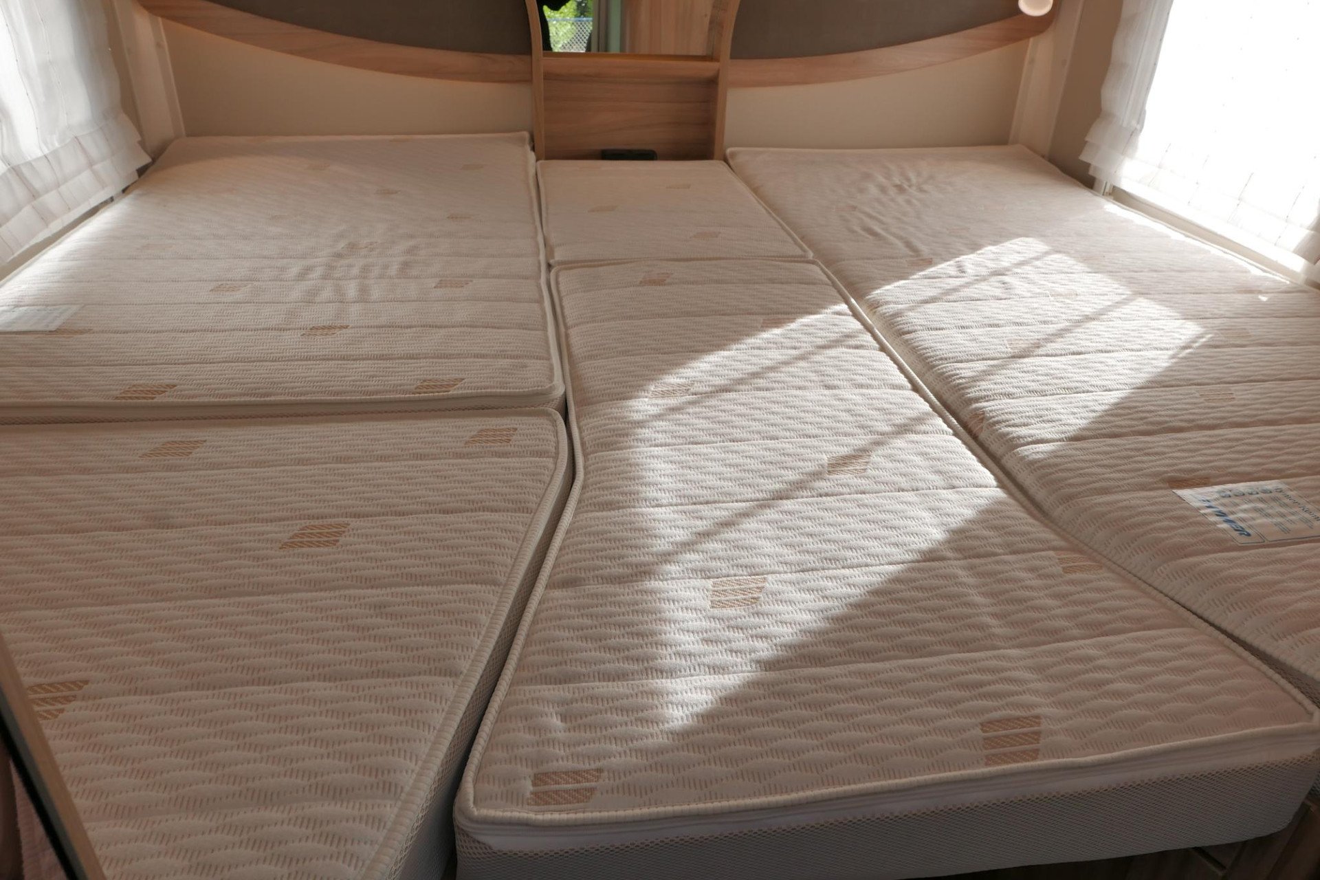 Hymer ML-I 570 60 Edition | Automaat | Lithium | Enkele bedden | 6,75 M |