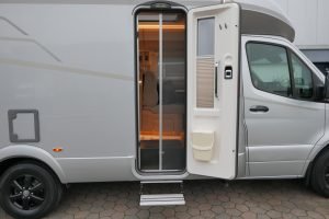 Hymer BMC-T 600 | Mercedes | Lithium | Zilver | Luchtvering