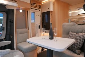 Hymer BMC-T 600 | Mercedes | Lithium | Zilver | Luchtvering