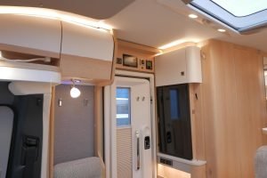Hymer BMC-T 600 | Mercedes | Lithium | Zilver | Luchtvering
