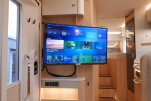 Hymer BMC-T 600 | Mercedes | Lithium | Zilver | Luchtvering
