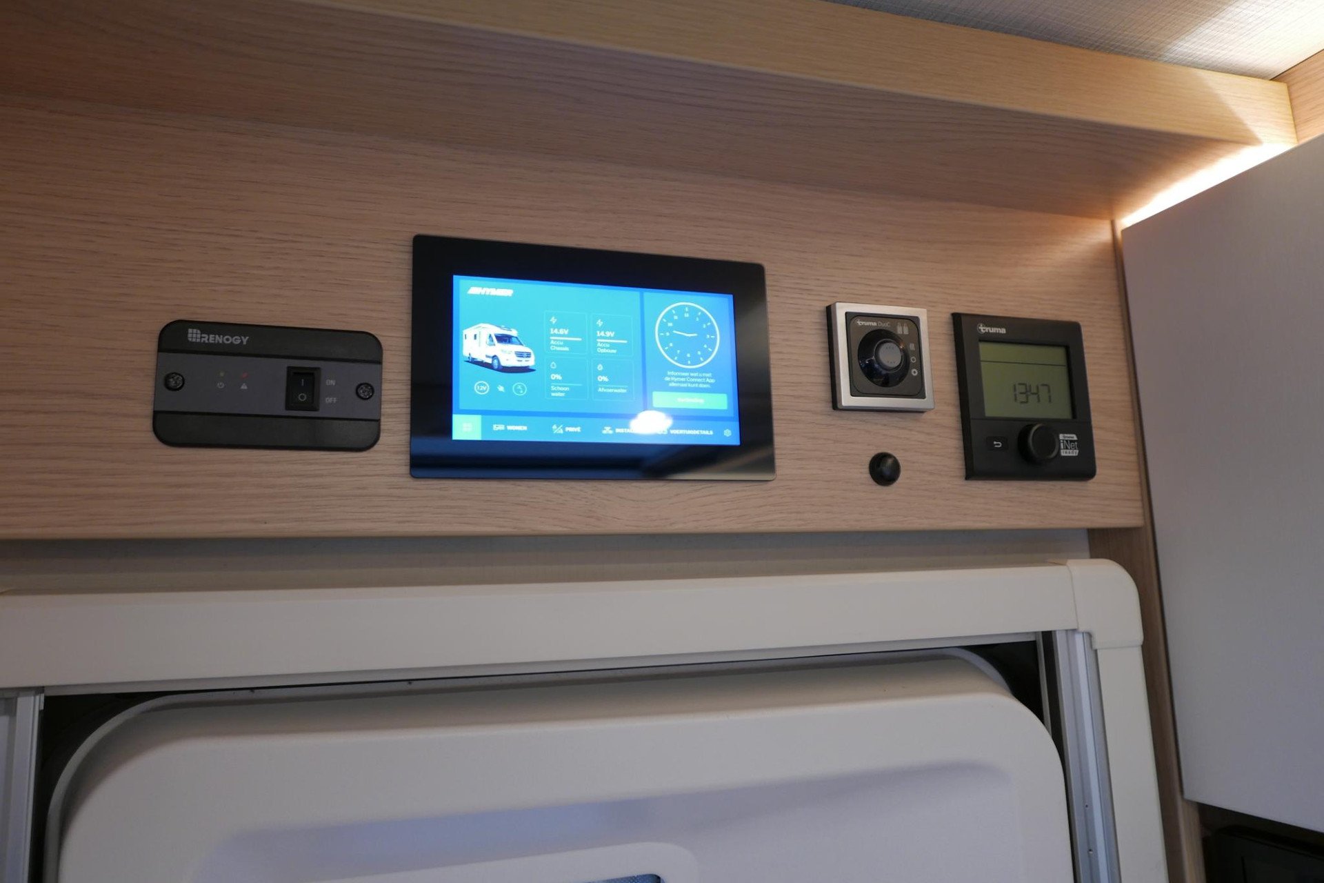 Hymer BMC-T 600 | Mercedes | Lithium | Zilver | Luchtvering