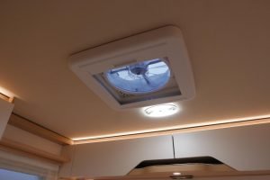 Hymer BMC-T 600 | Mercedes | Lithium | Zilver | Luchtvering