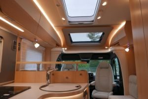 Hymer BMC-T 600 | Mercedes | Lithium | Zilver | Luchtvering