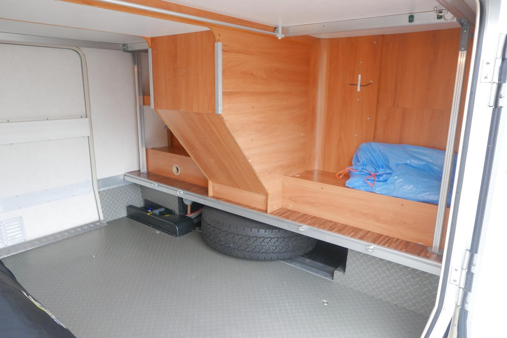 Hymer B 674 SL | 3.0 | Enkele bedden | Grote garage