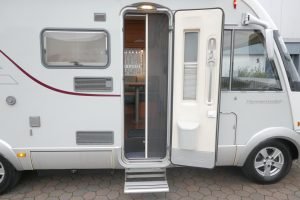 Hymer B 674 SL | 3.0 | Enkele bedden | Grote garage