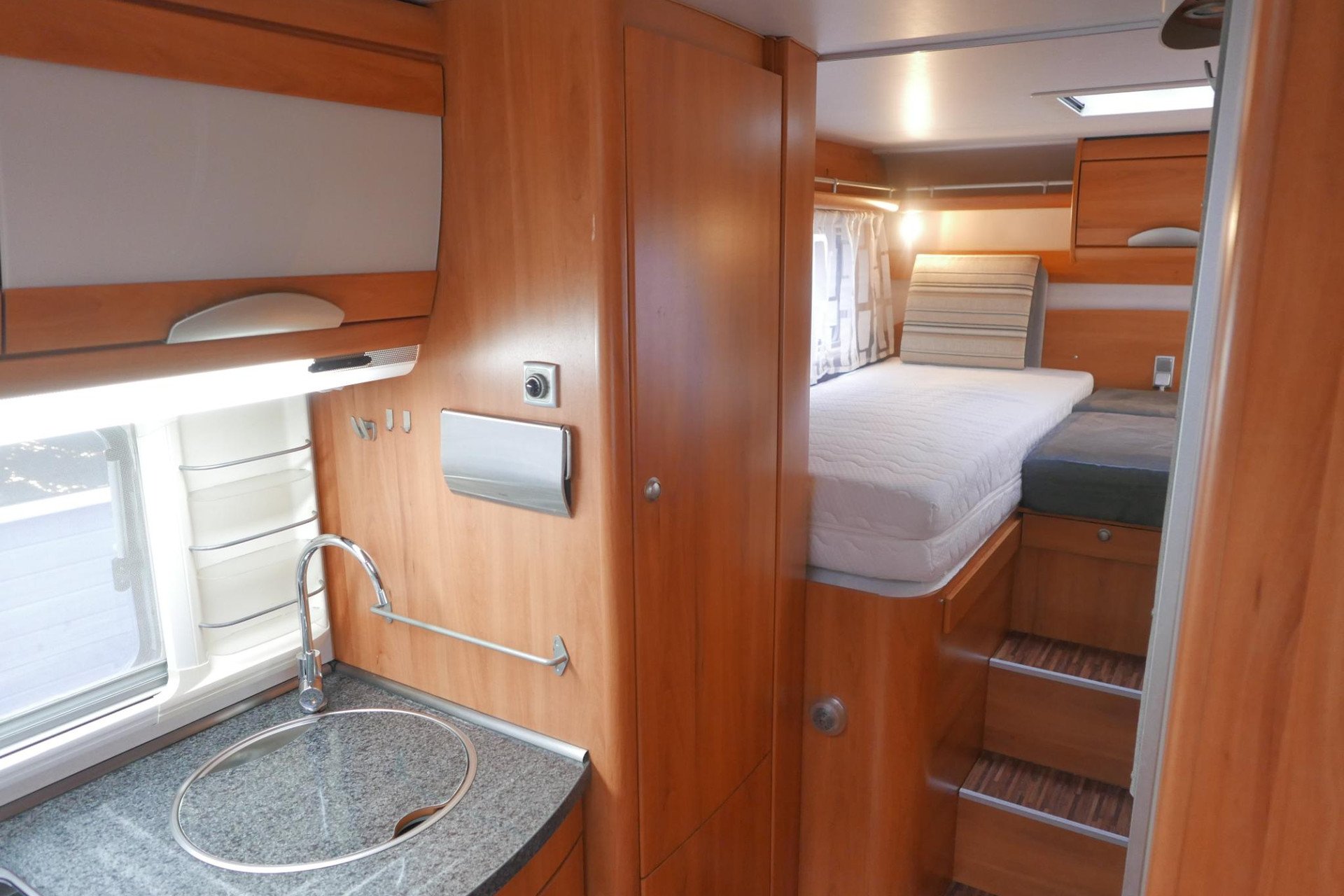 Hymer B 674 SL | 3.0 | Enkele bedden | Grote garage