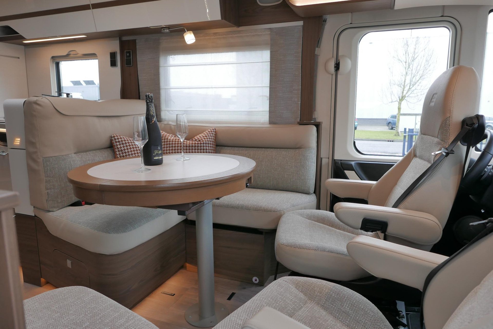 Hymer BML-I 780 MasterLine | Levelsysteem | Lithium | Enkele bedden