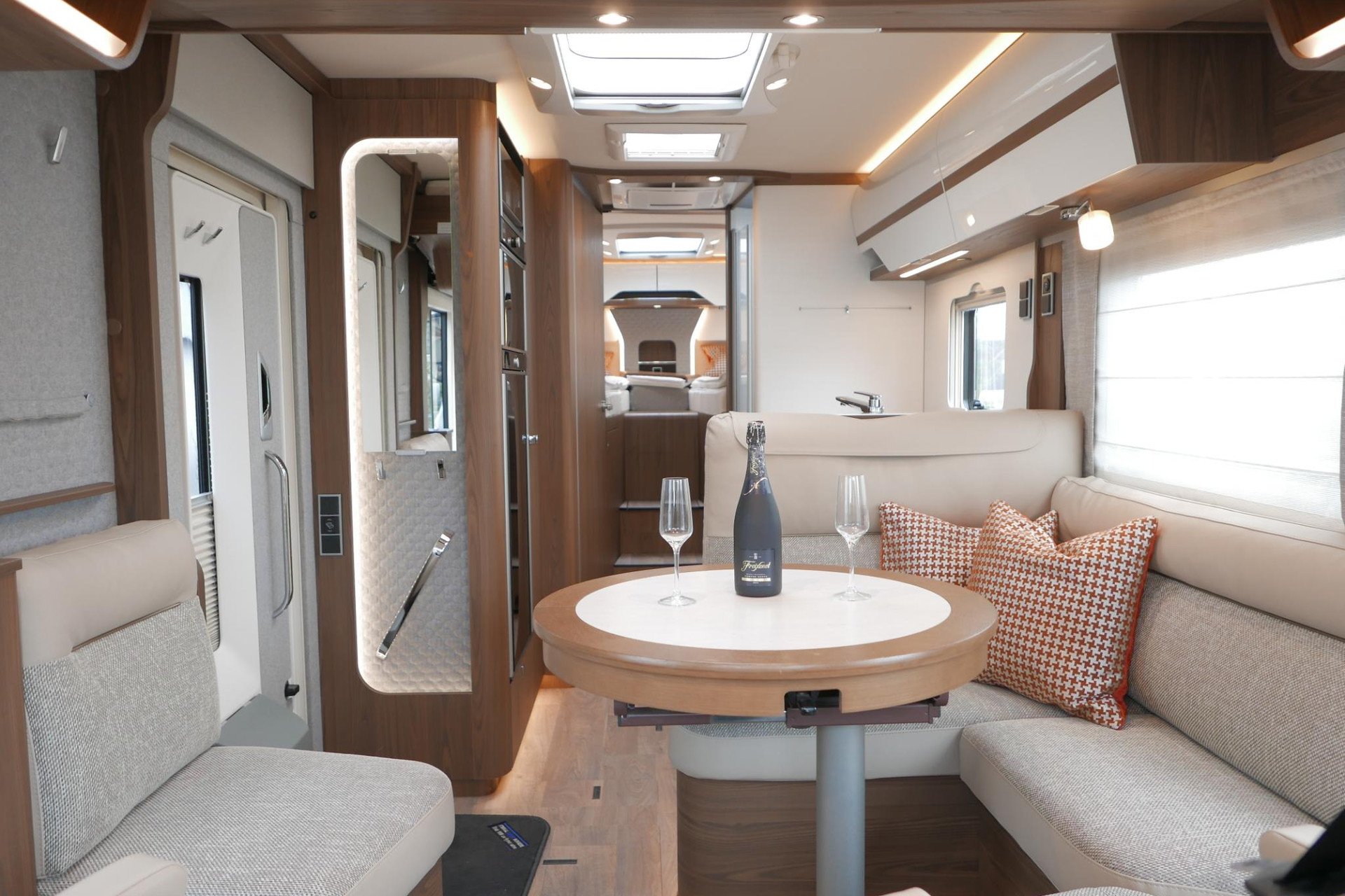 Hymer BML-I 780 MasterLine | Levelsysteem | Lithium | Enkele bedden