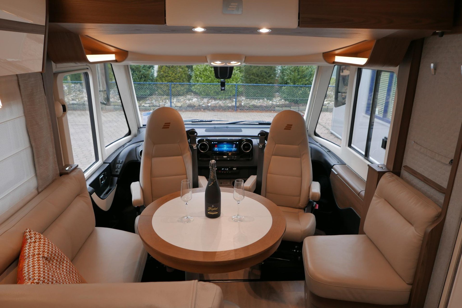 Hymer BML-I 780 MasterLine | Levelsysteem | Lithium | Enkele bedden