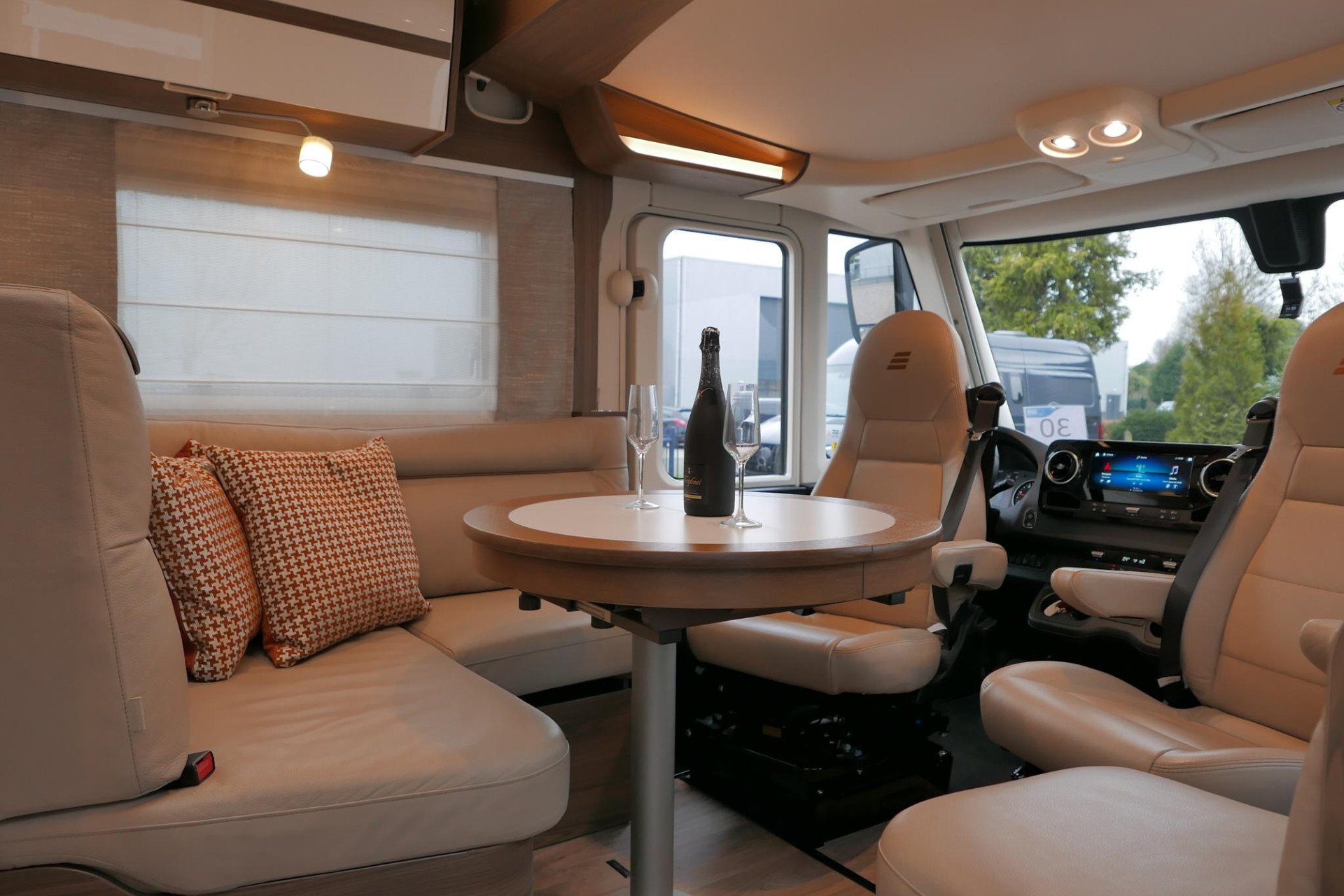 Hymer BML-I 780 MasterLine | Levelsysteem | Lithium | Enkele bedden