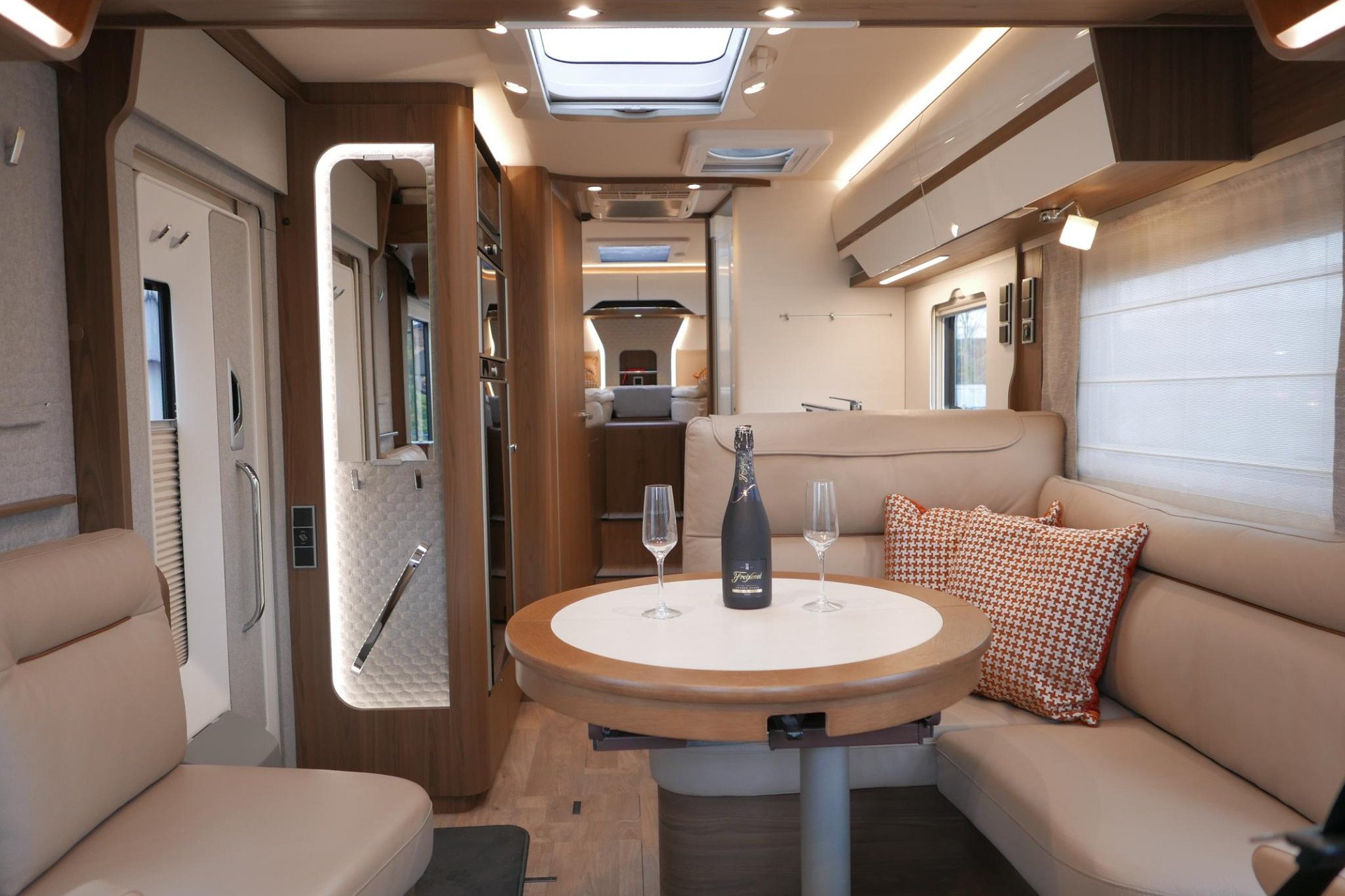 Hymer BML-I 780 MasterLine | Levelsysteem | Lithium | Enkele bedden