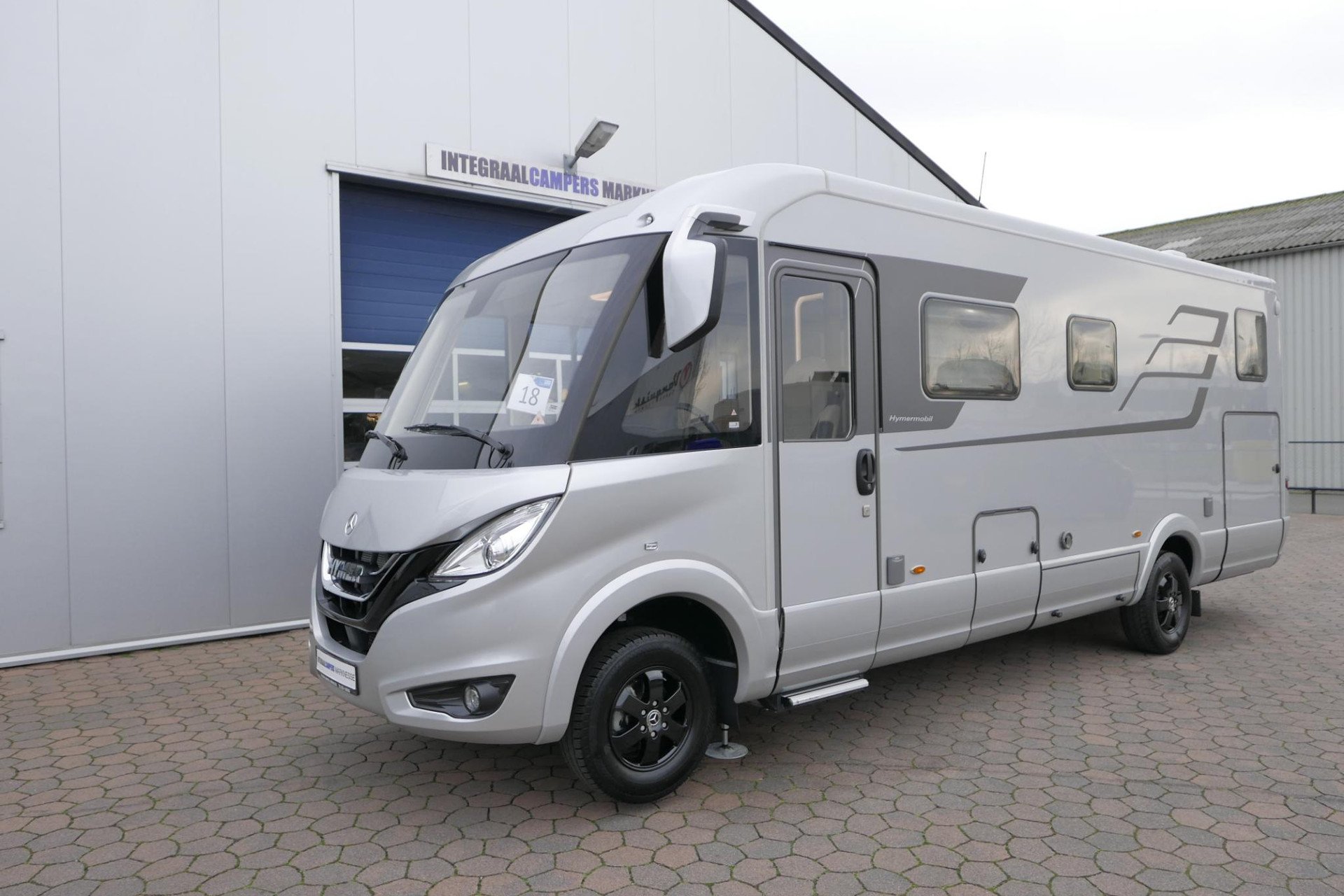 Hymer BML-I 780 MasterLine | Levelsysteem | Lithium | Airco | Enkele bedden