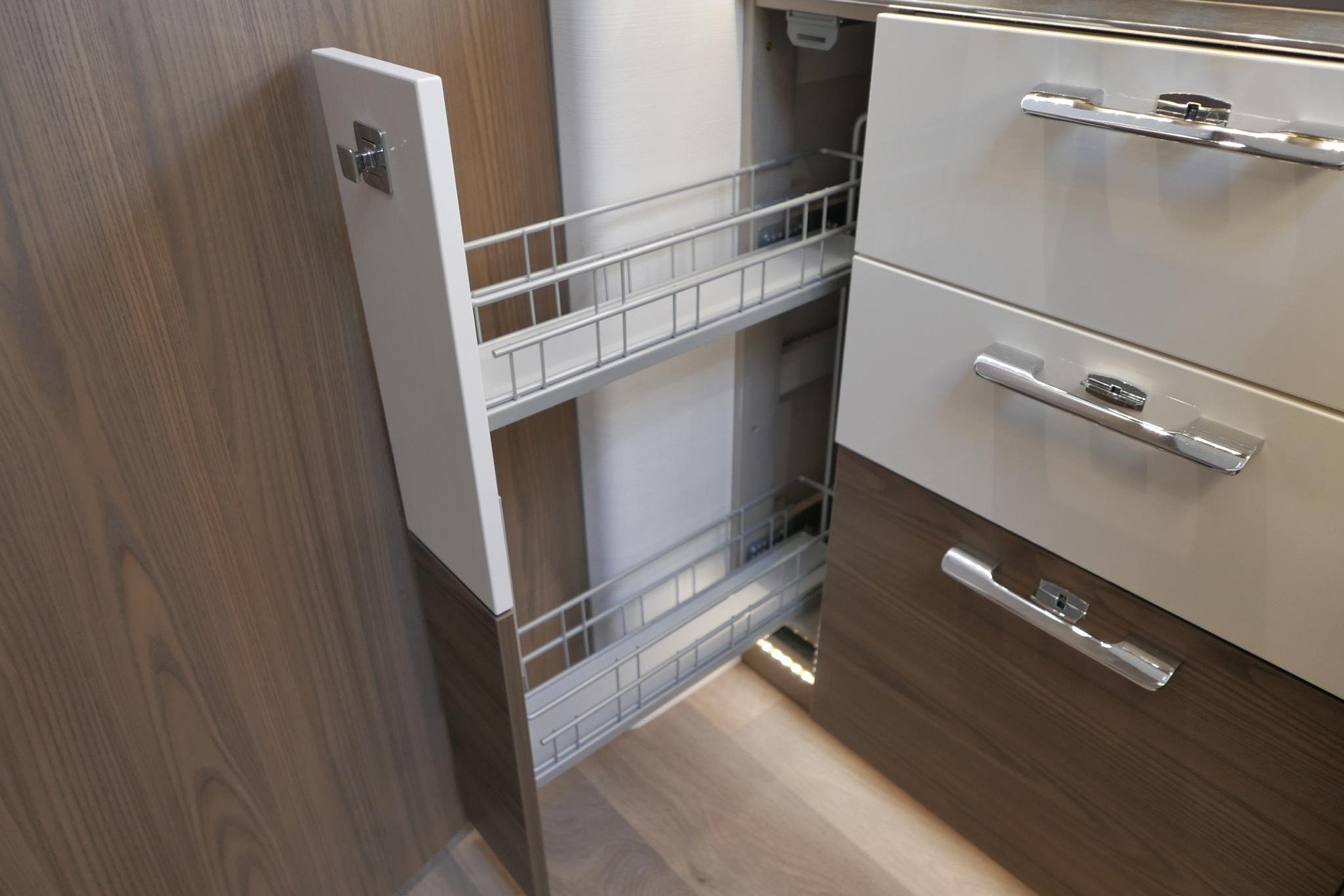 Hymer BML-I 780 MasterLine | Levelsysteem | Lithium | Airco | Enkele bedden