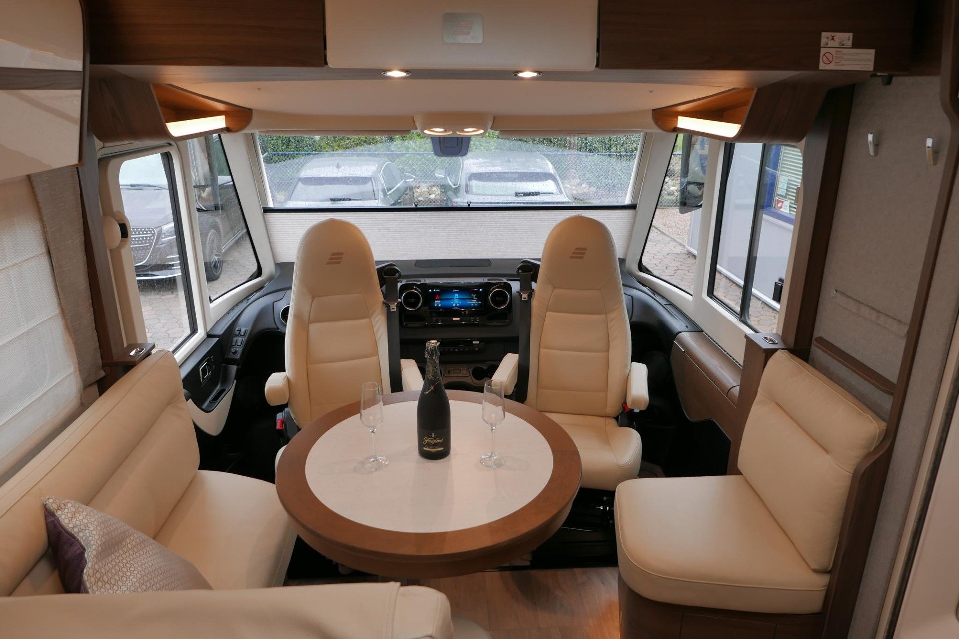 Hymer BML-I 780 MasterLine | Levelsysteem | 400 Lithium | Airco | Enkele bedden