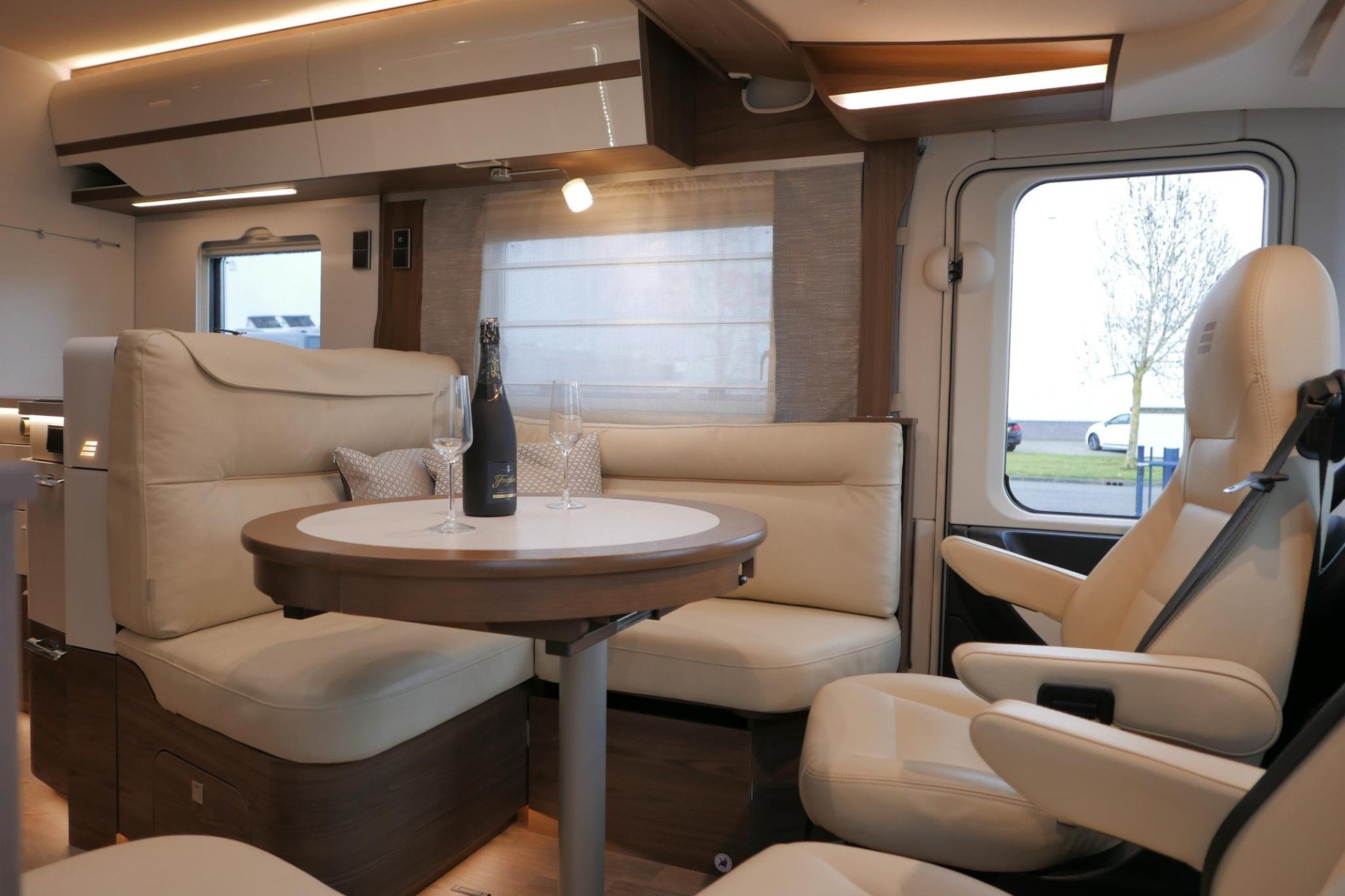 Hymer BML-I 780 MasterLine | Levelsysteem | 400 Lithium | Airco | Enkele bedden