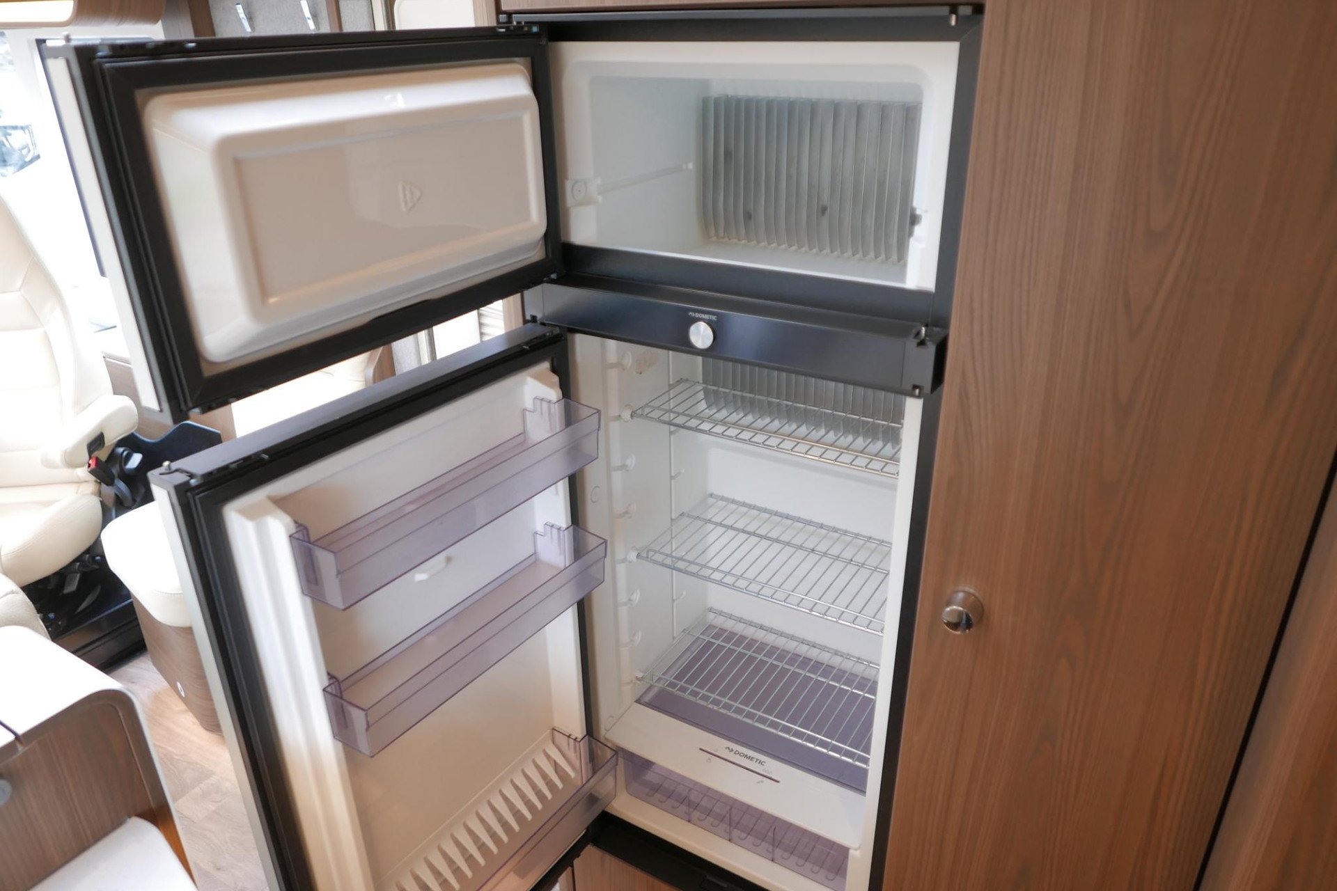 Hymer BML-I 780 MasterLine | Levelsysteem | 400 Lithium | Airco | Enkele bedden