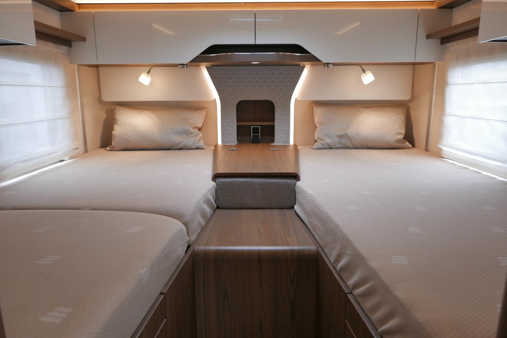 Hymer BML-I 780 MasterLine | Levelsysteem | 400 Lithium | Airco | Enkele bedden