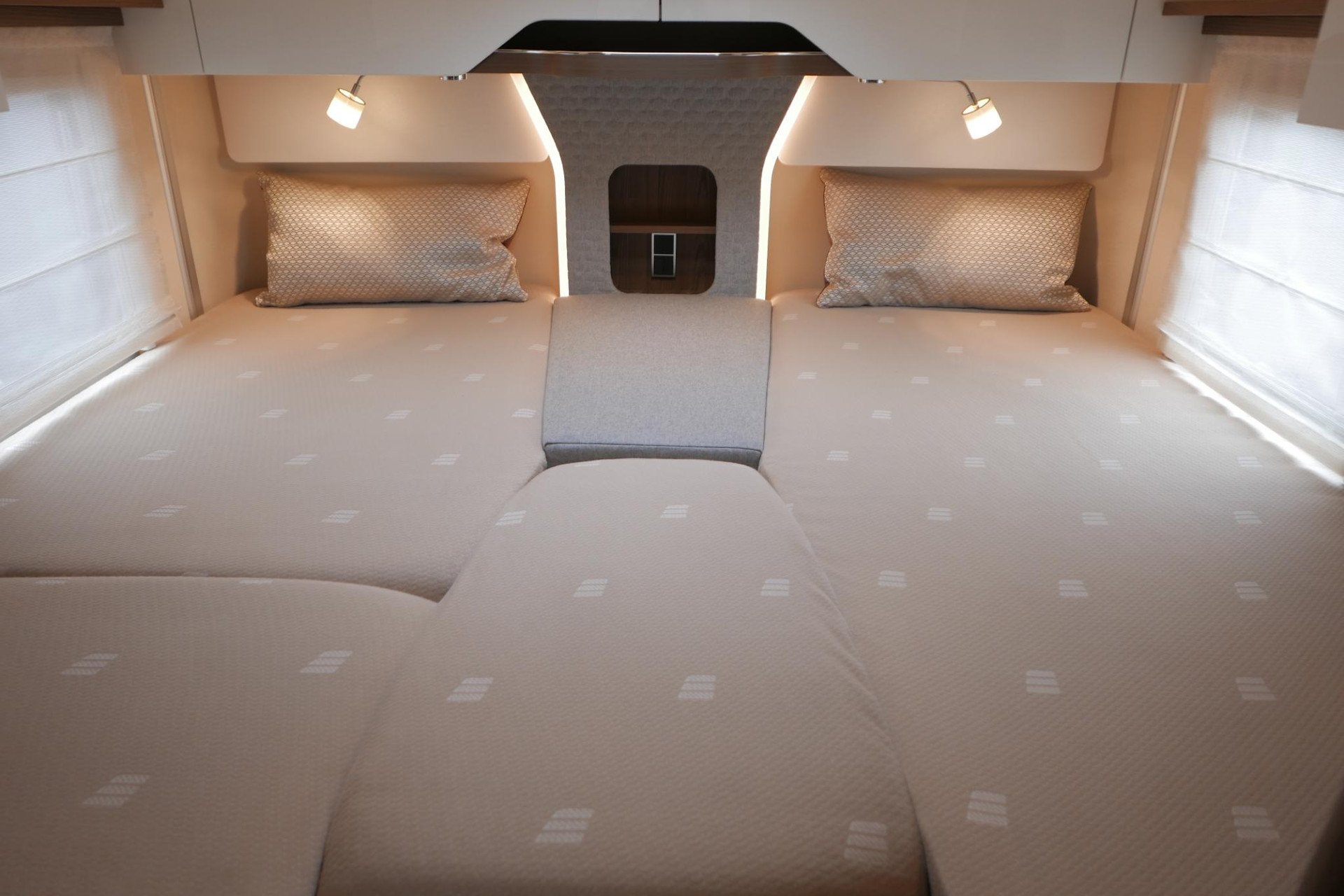Hymer BML-I 780 MasterLine | Levelsysteem | 400 Lithium | Airco | Enkele bedden