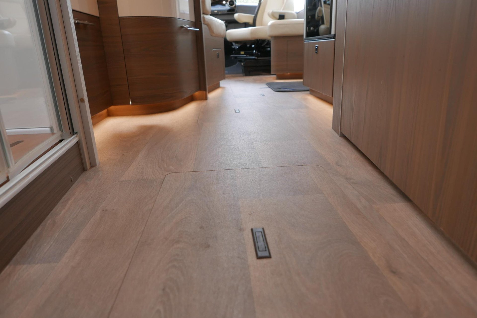 Hymer BML-I 780 MasterLine | Levelsysteem | 400 Lithium | Airco | Enkele bedden