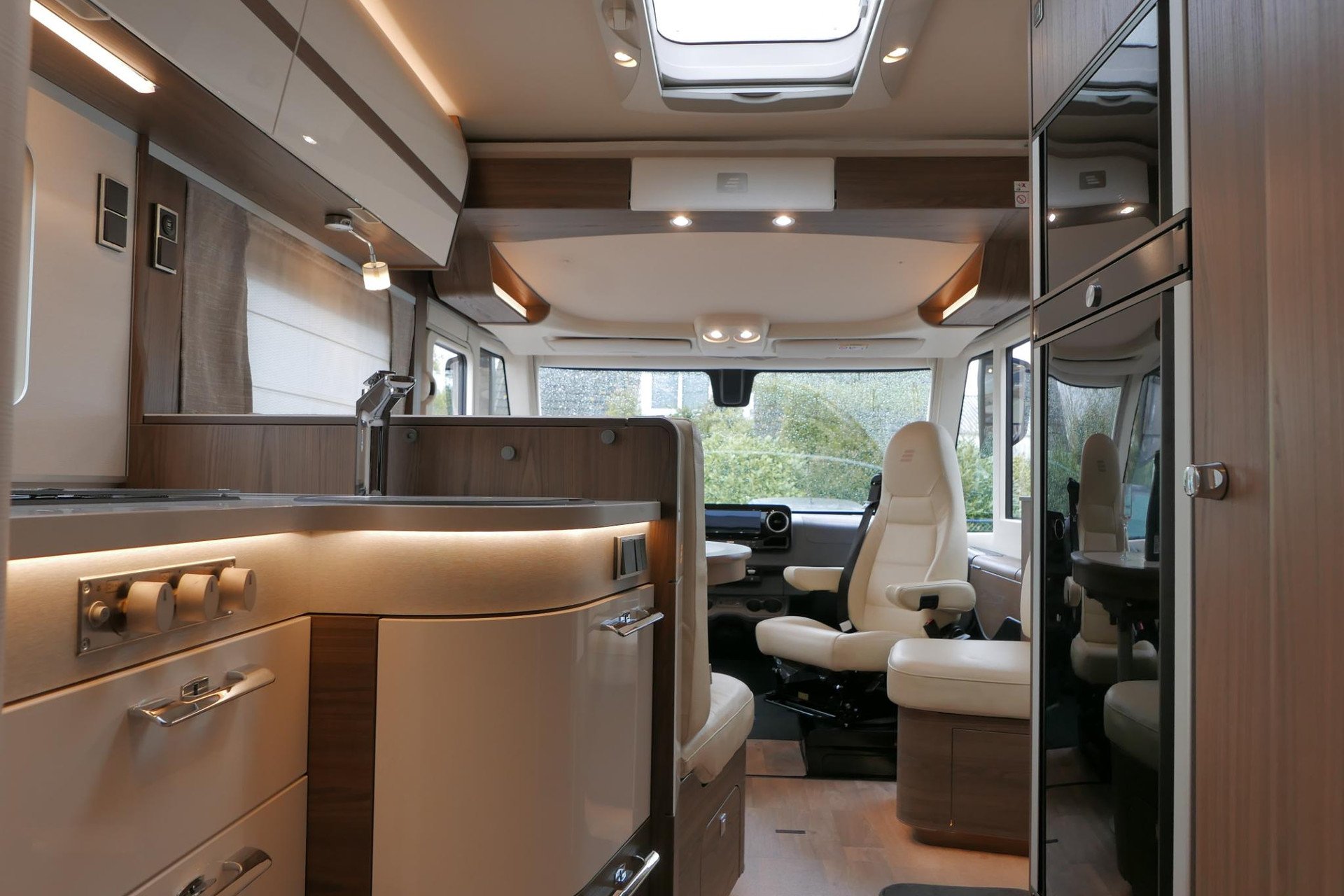 Hymer BML-I 780 MasterLine | Levelsysteem | 400 Lithium | Airco | Enkele bedden